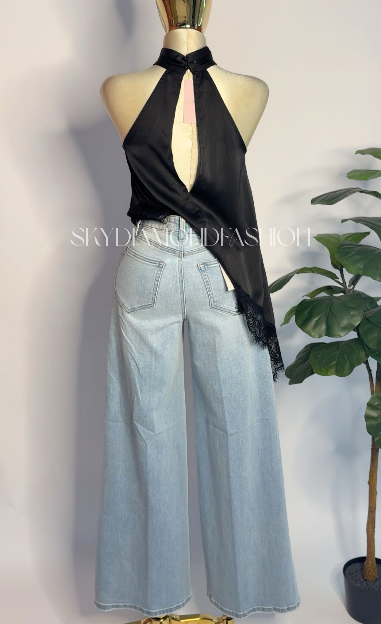Wide leg high rise jean