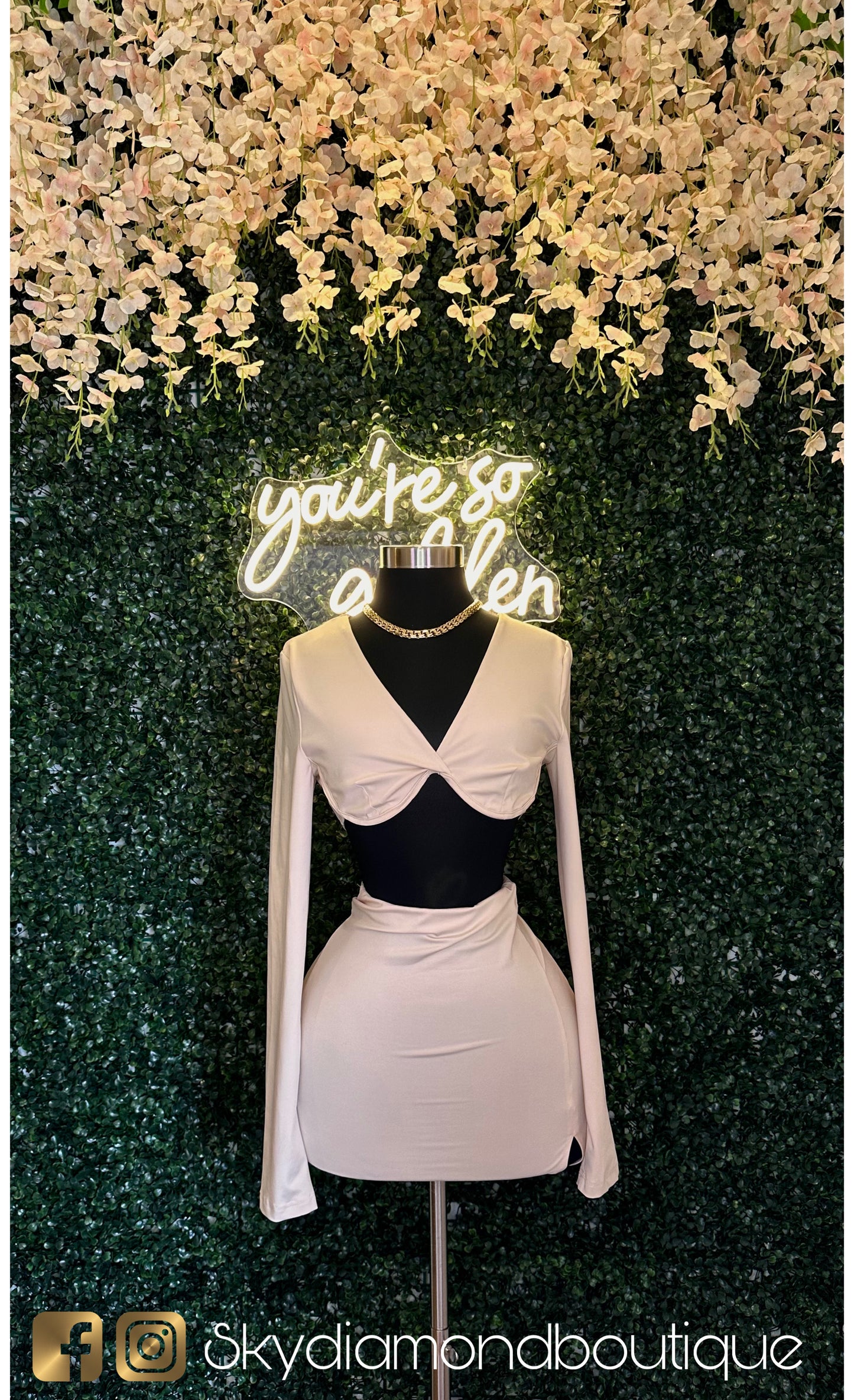 Light beige 2 pc set