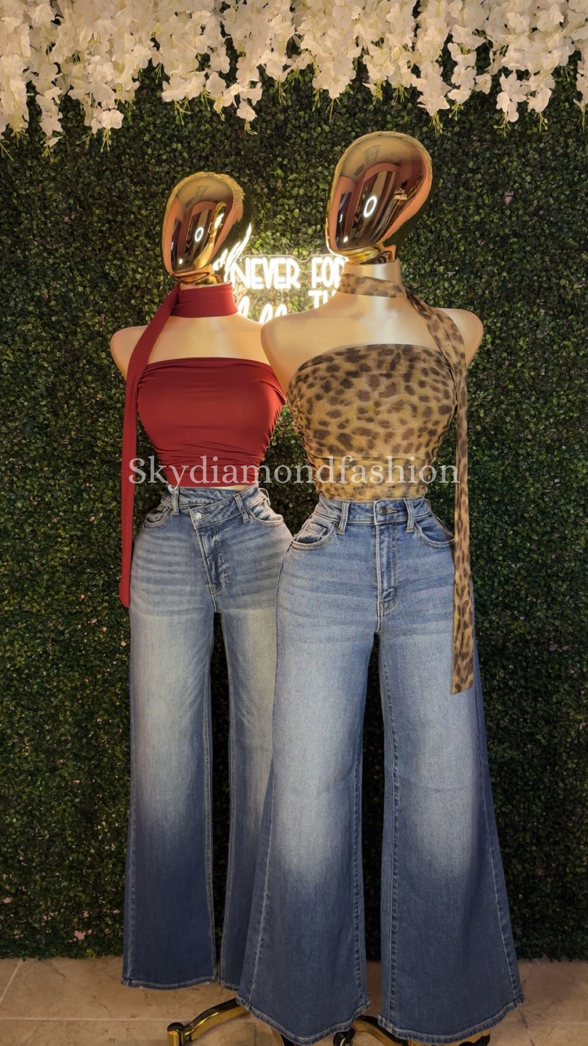 𝐁𝐨𝐭𝐭𝐨𝐦