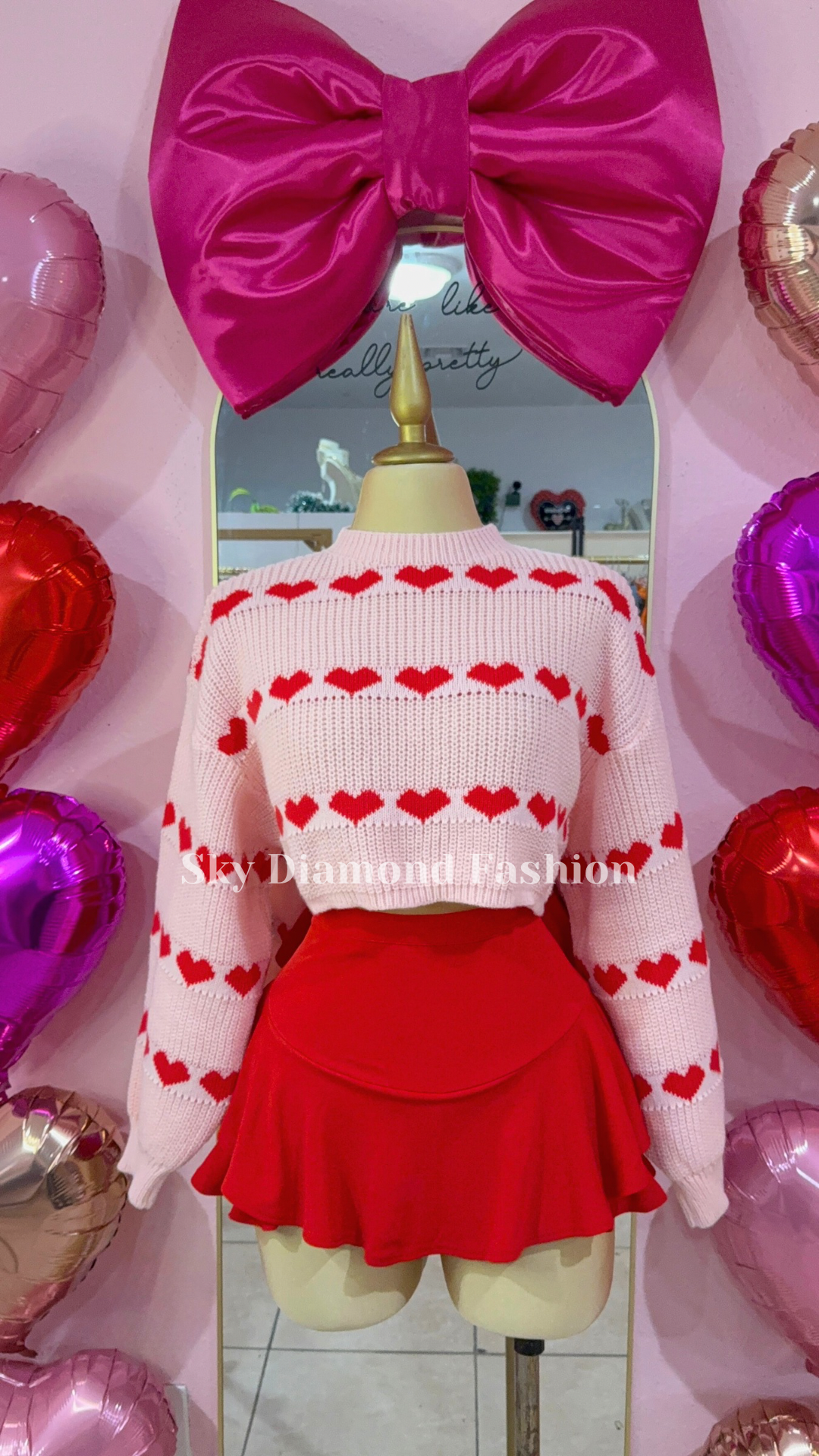 Red skirt❤️