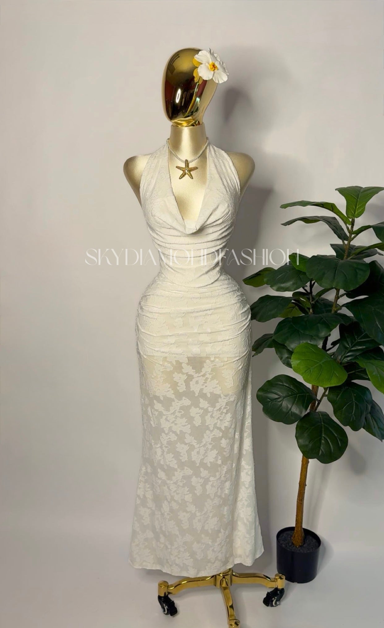Halter white jacquard set