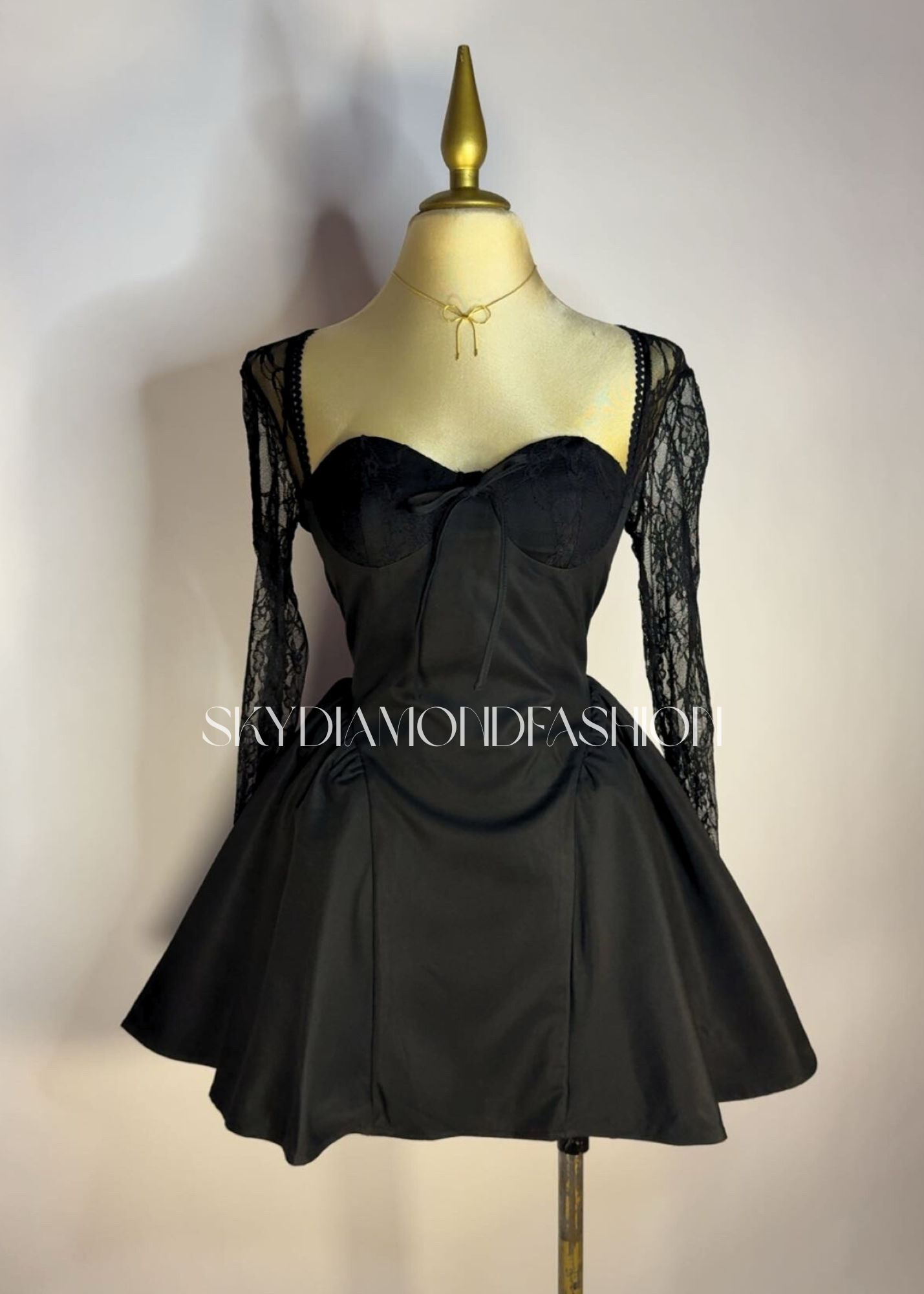 Black laced puffy dress