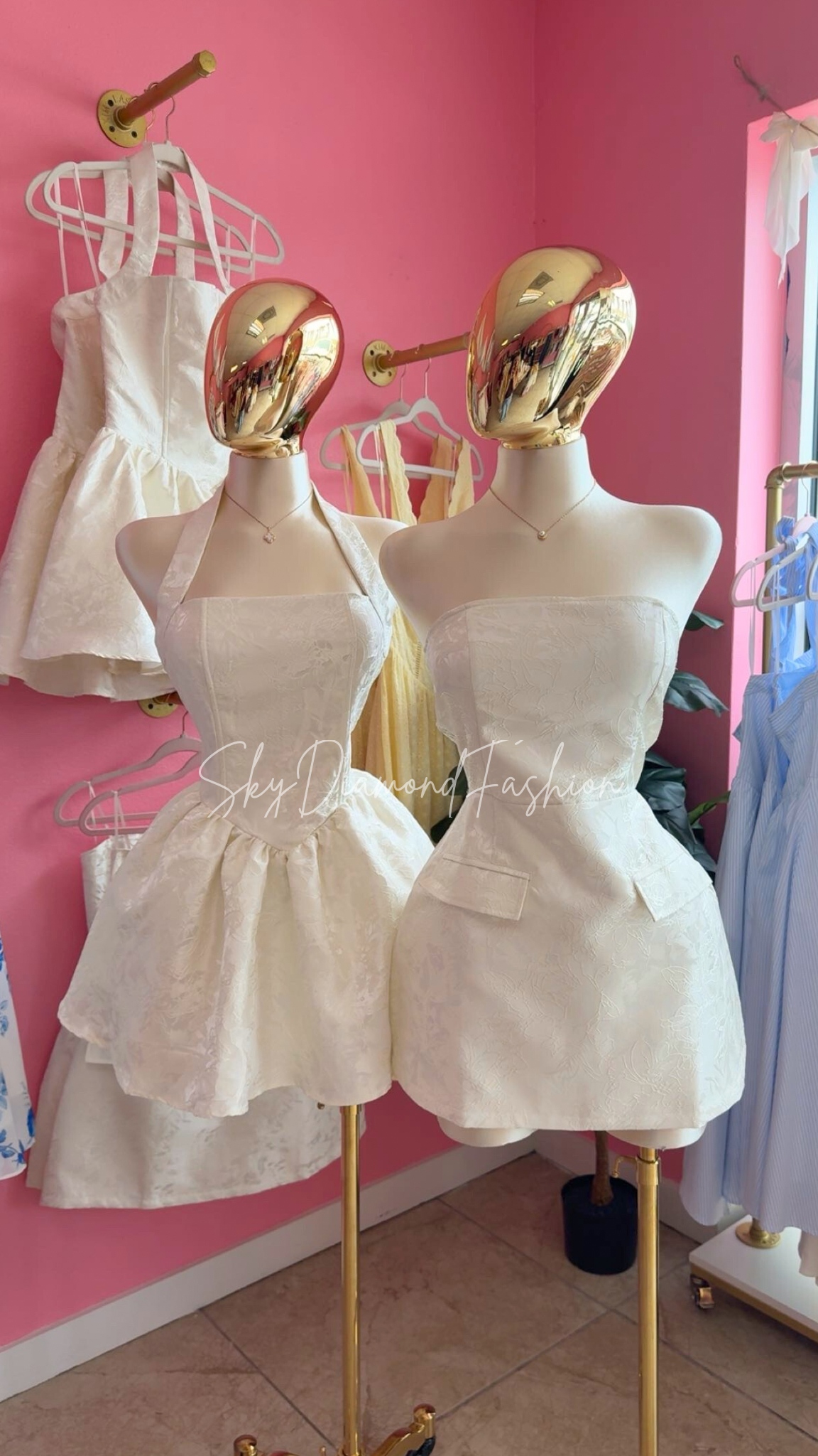 Pearl muse mini dress🤍