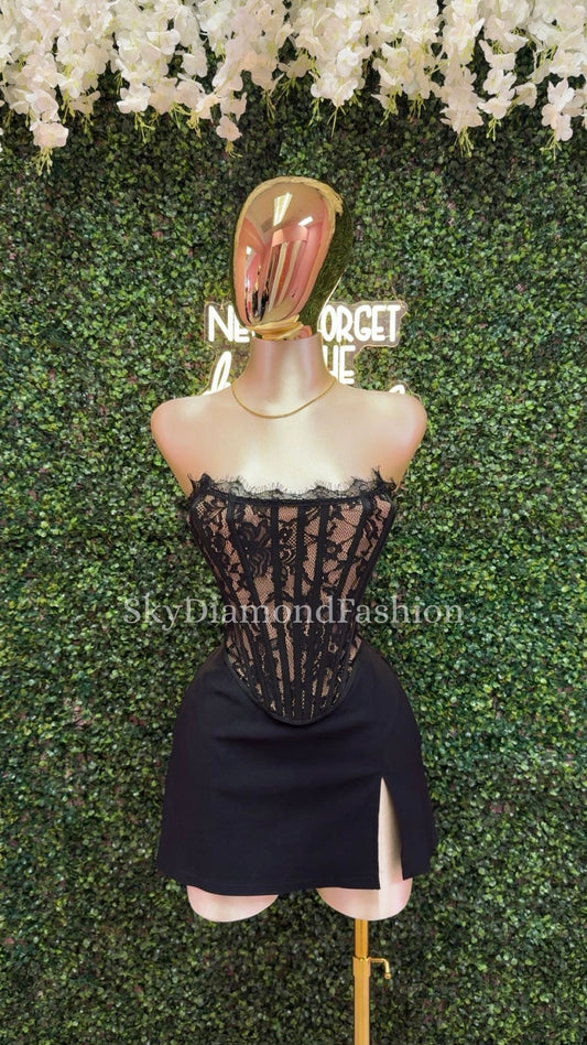 Black laced corset restock