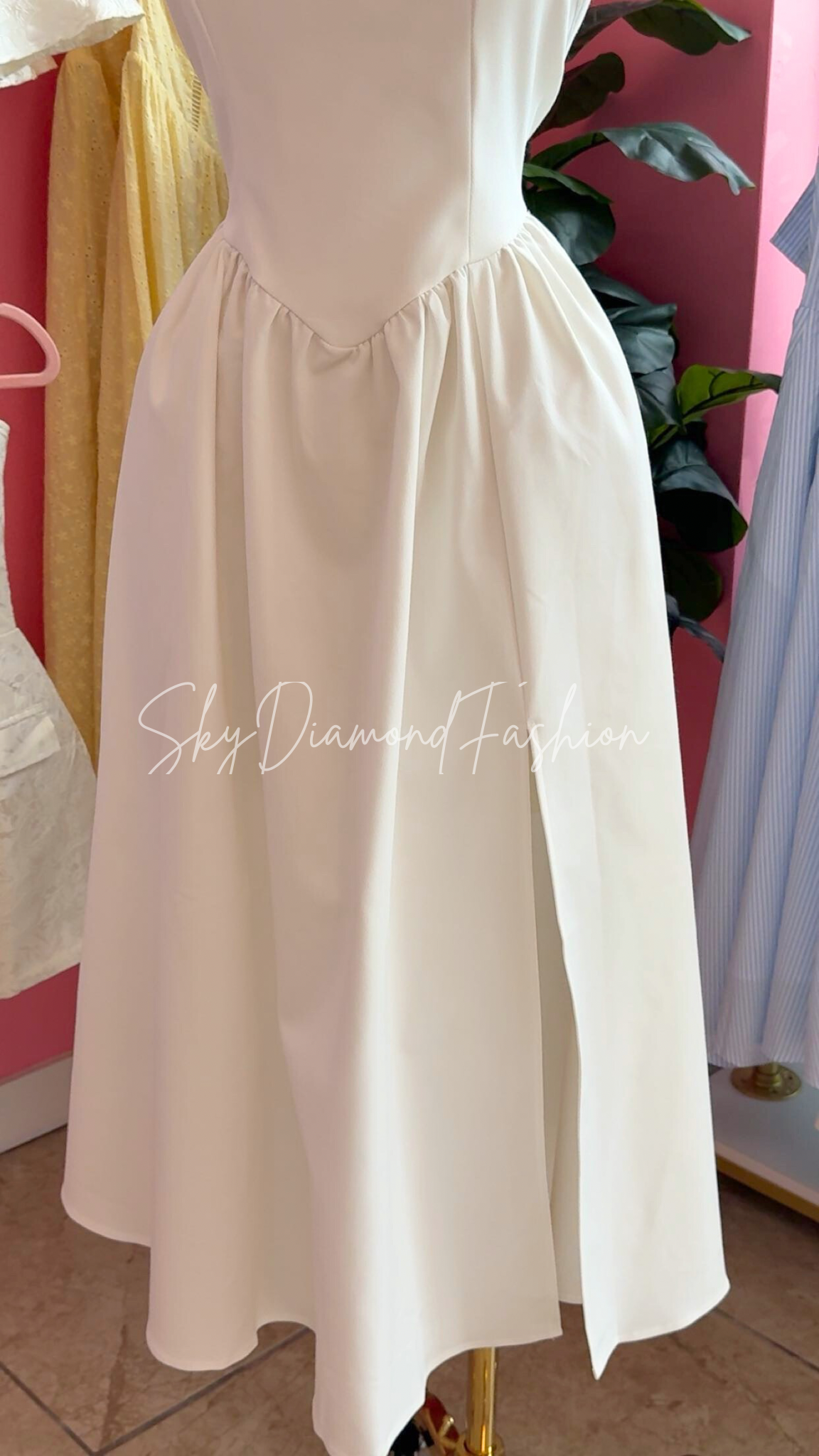 White Halter Blossom Dress🤍