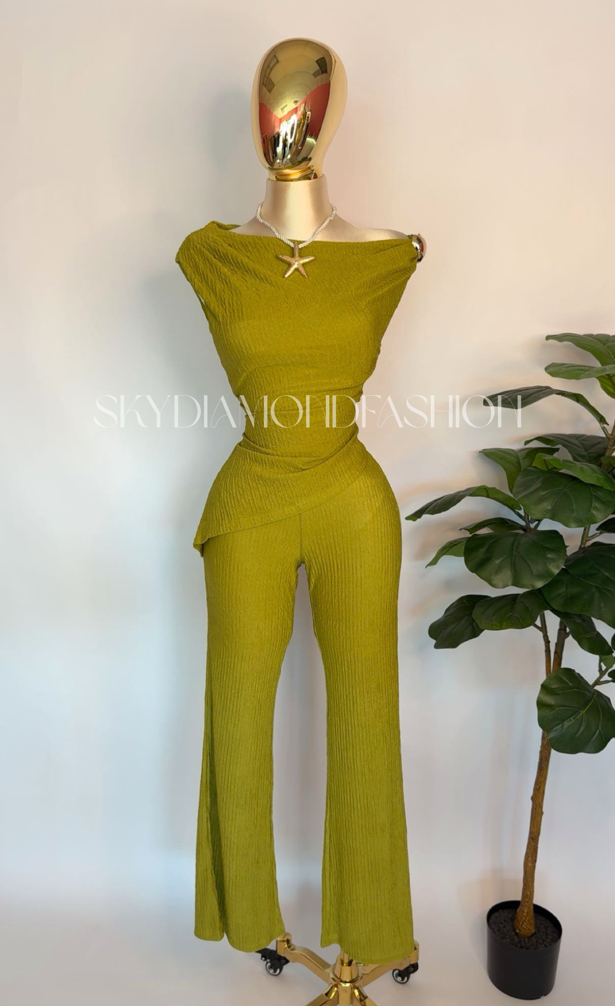 Olive pant set 🫒
