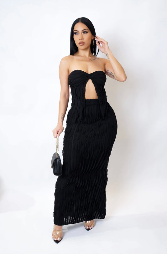 Black ruffle set
