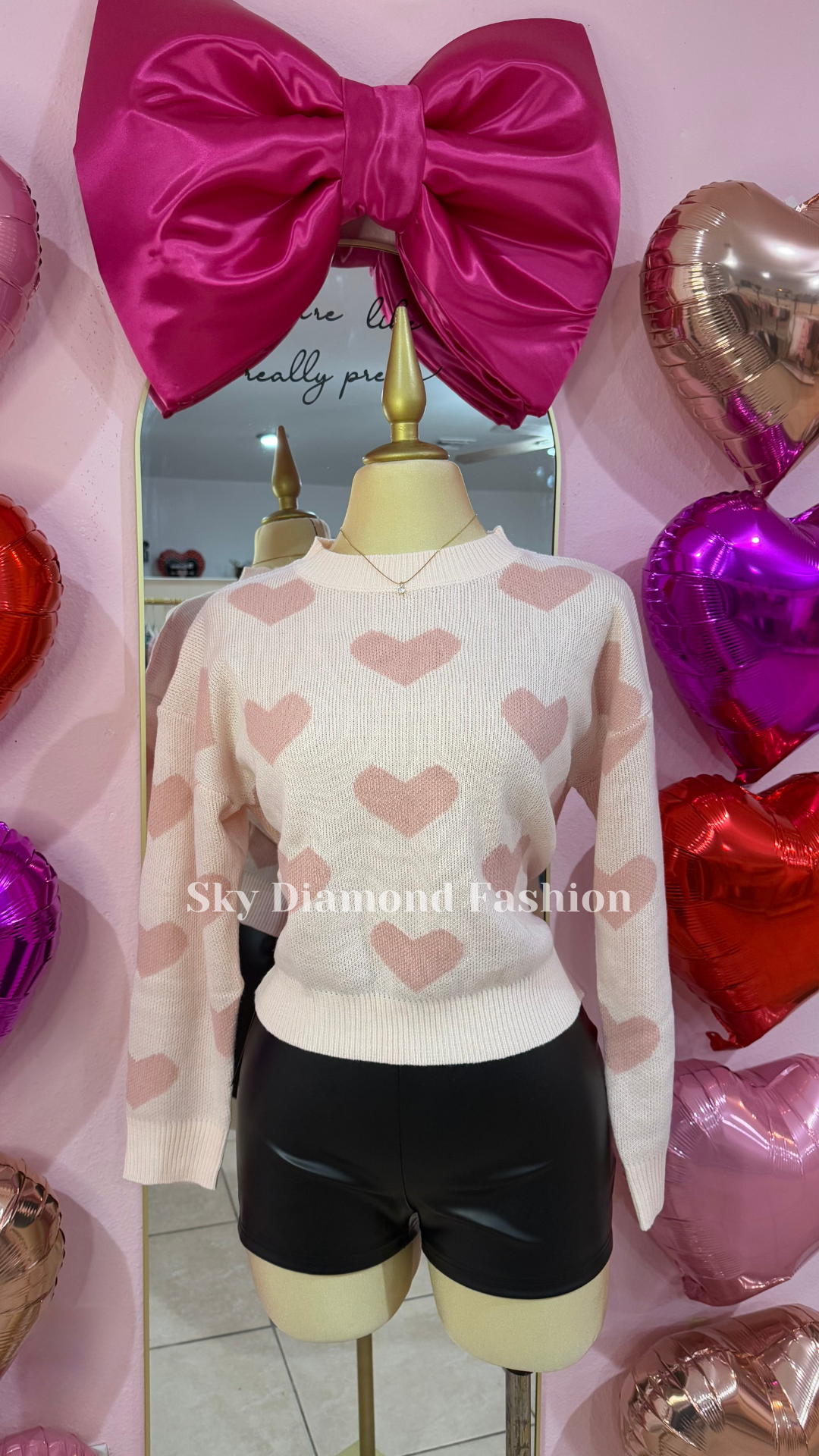 Heart sweater 💗