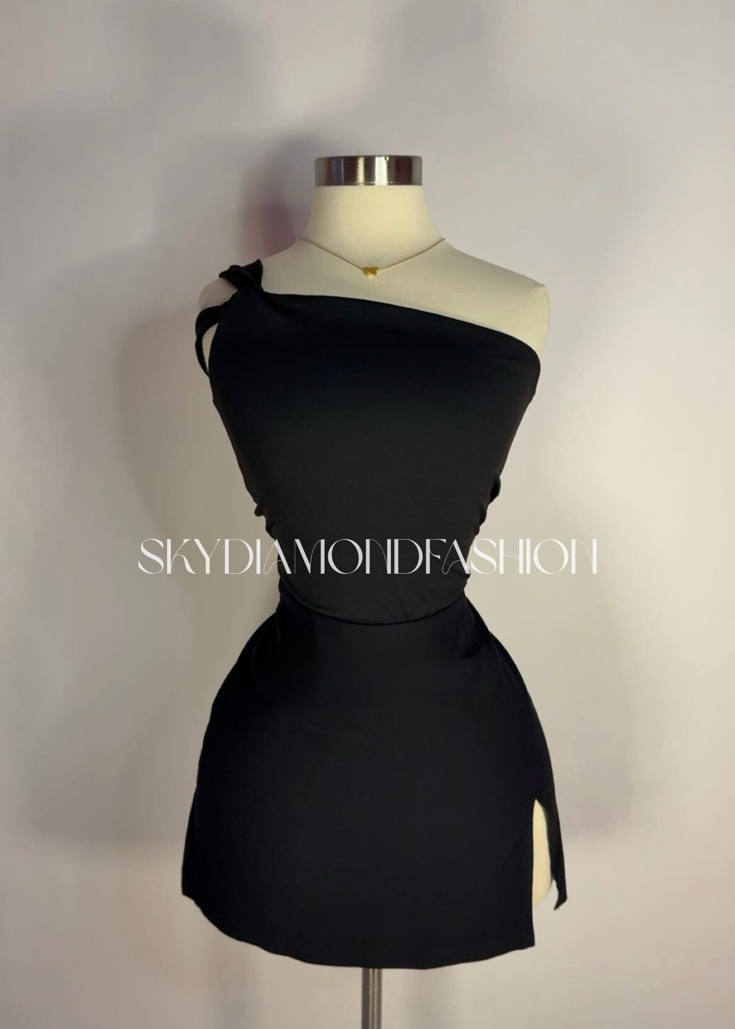 Black side top