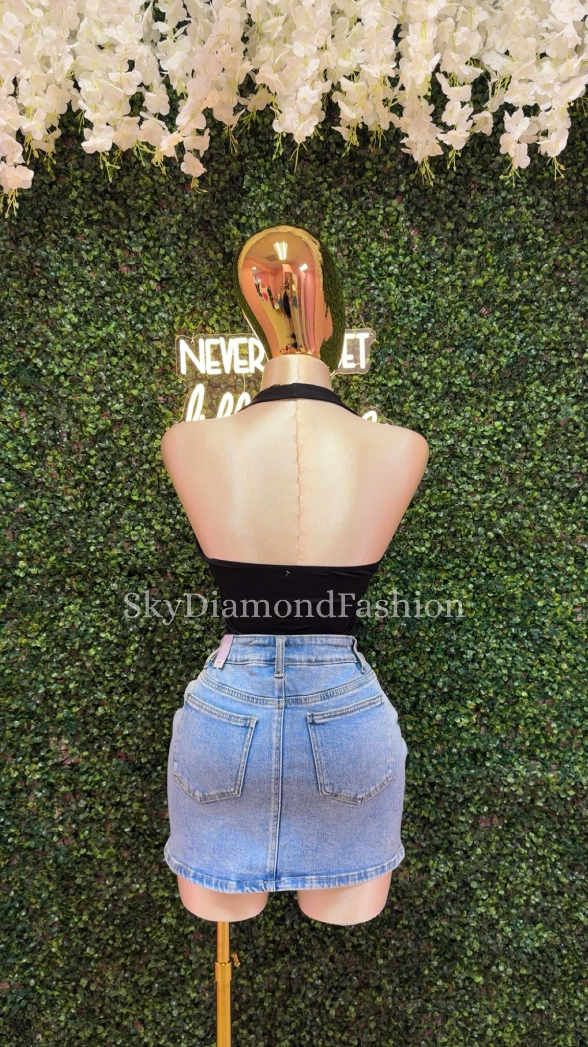 Light wash denim skirt