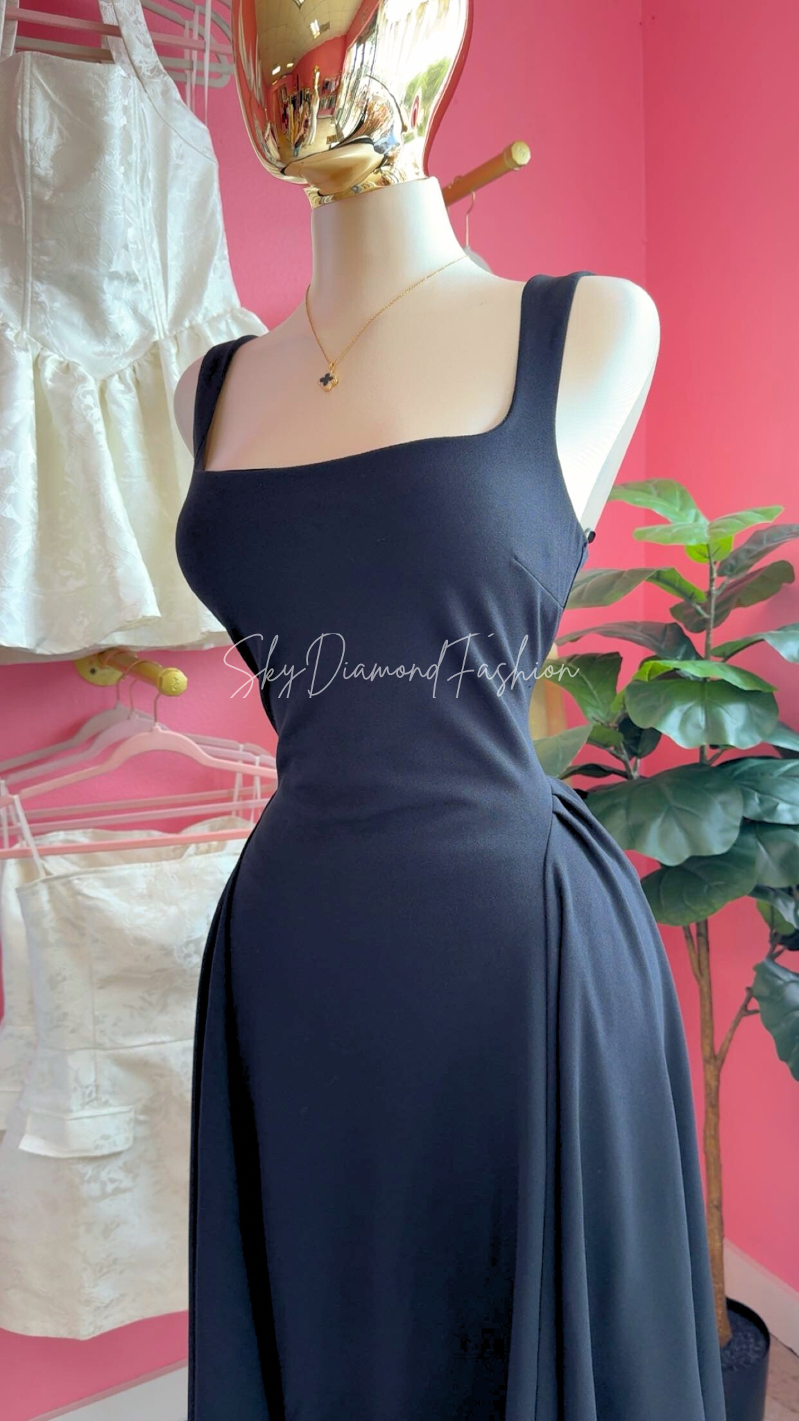 Midnight elegance maxi dress🖤