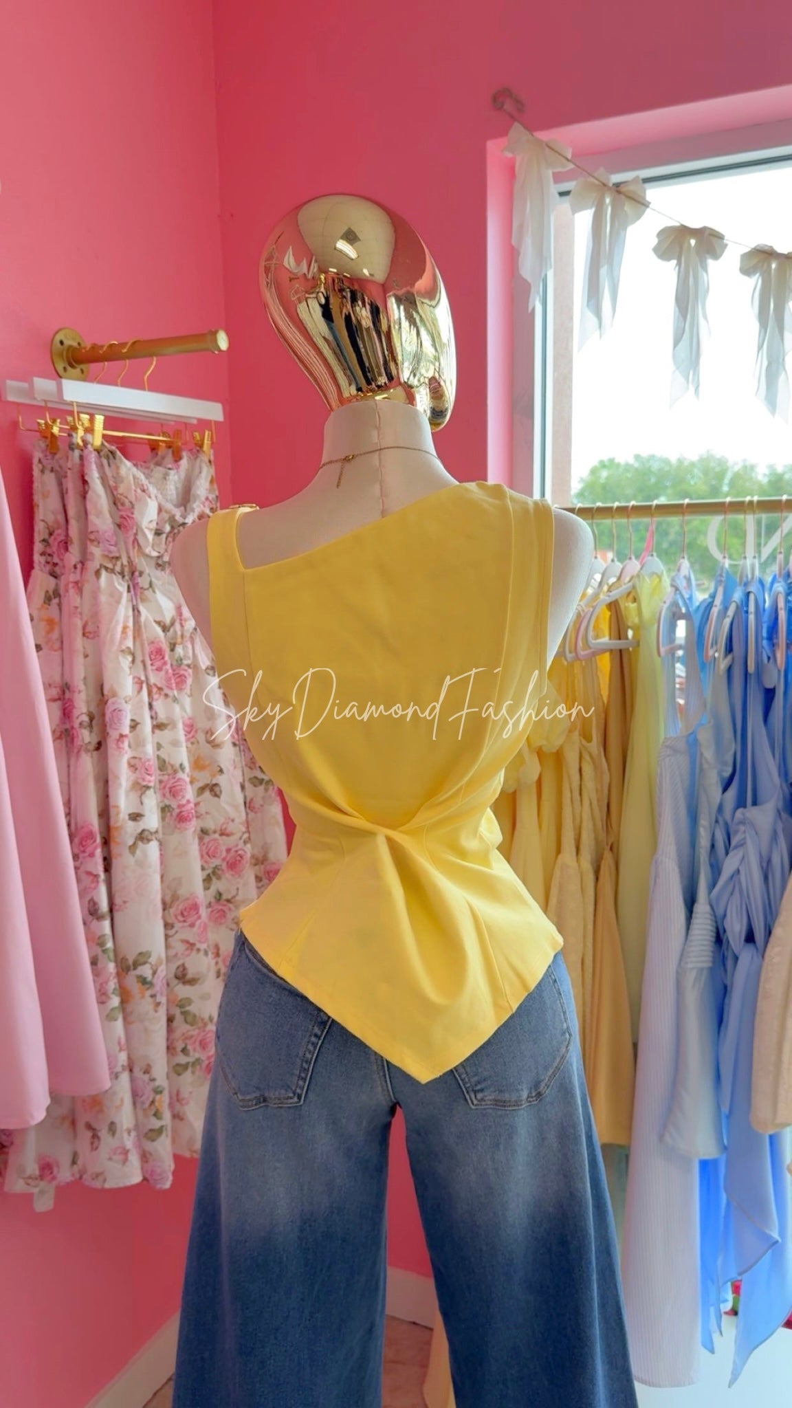 Butter yellow belt top
