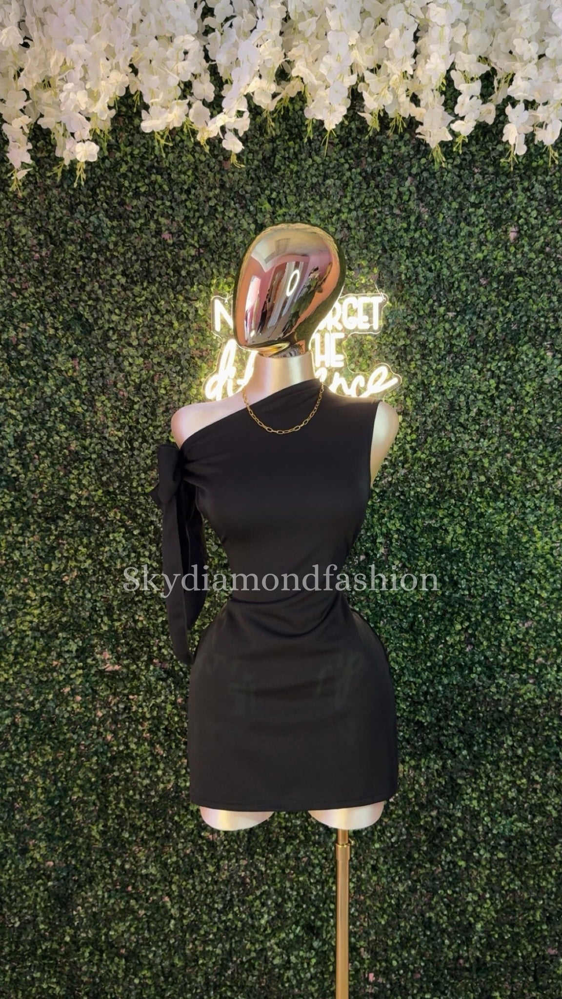 Restock Black bow dress