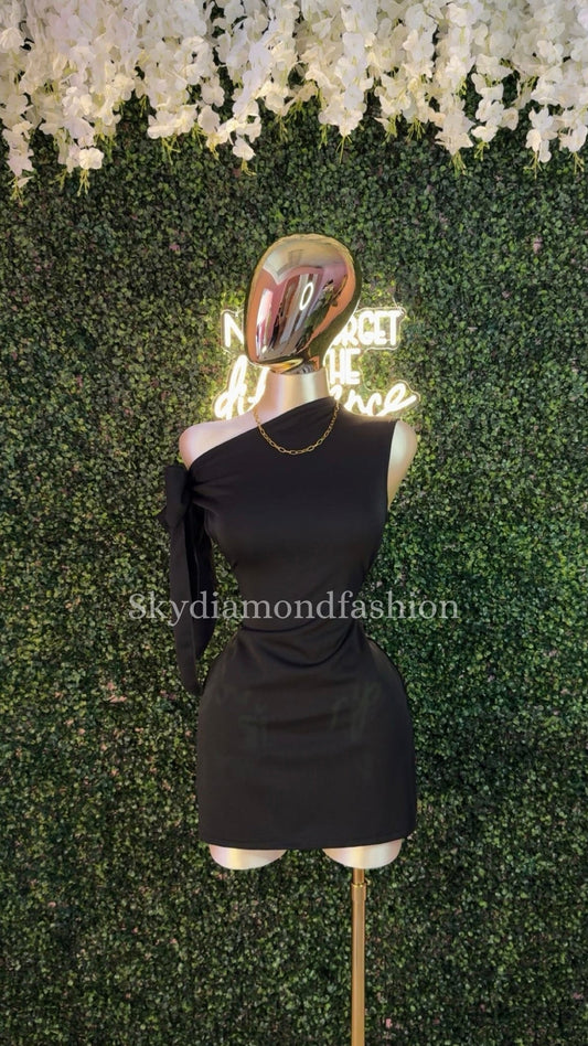 Restock Black bow dress