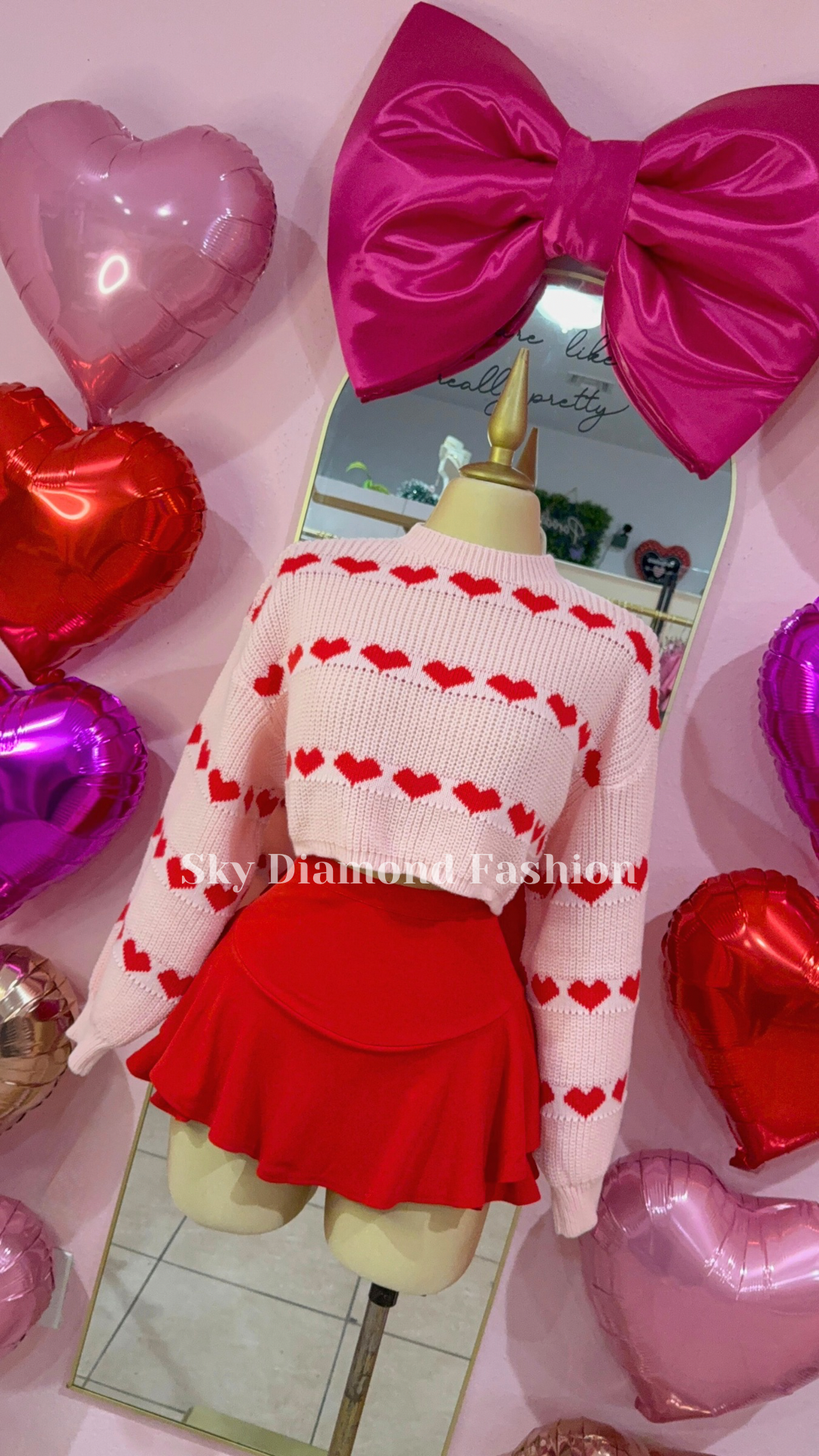 Hearted cropped sweater ❤️
