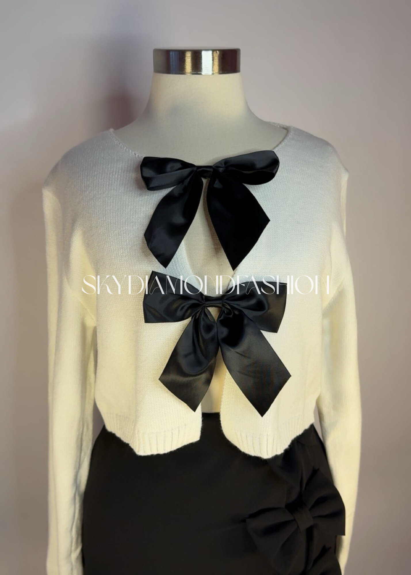 White - black bows sweater