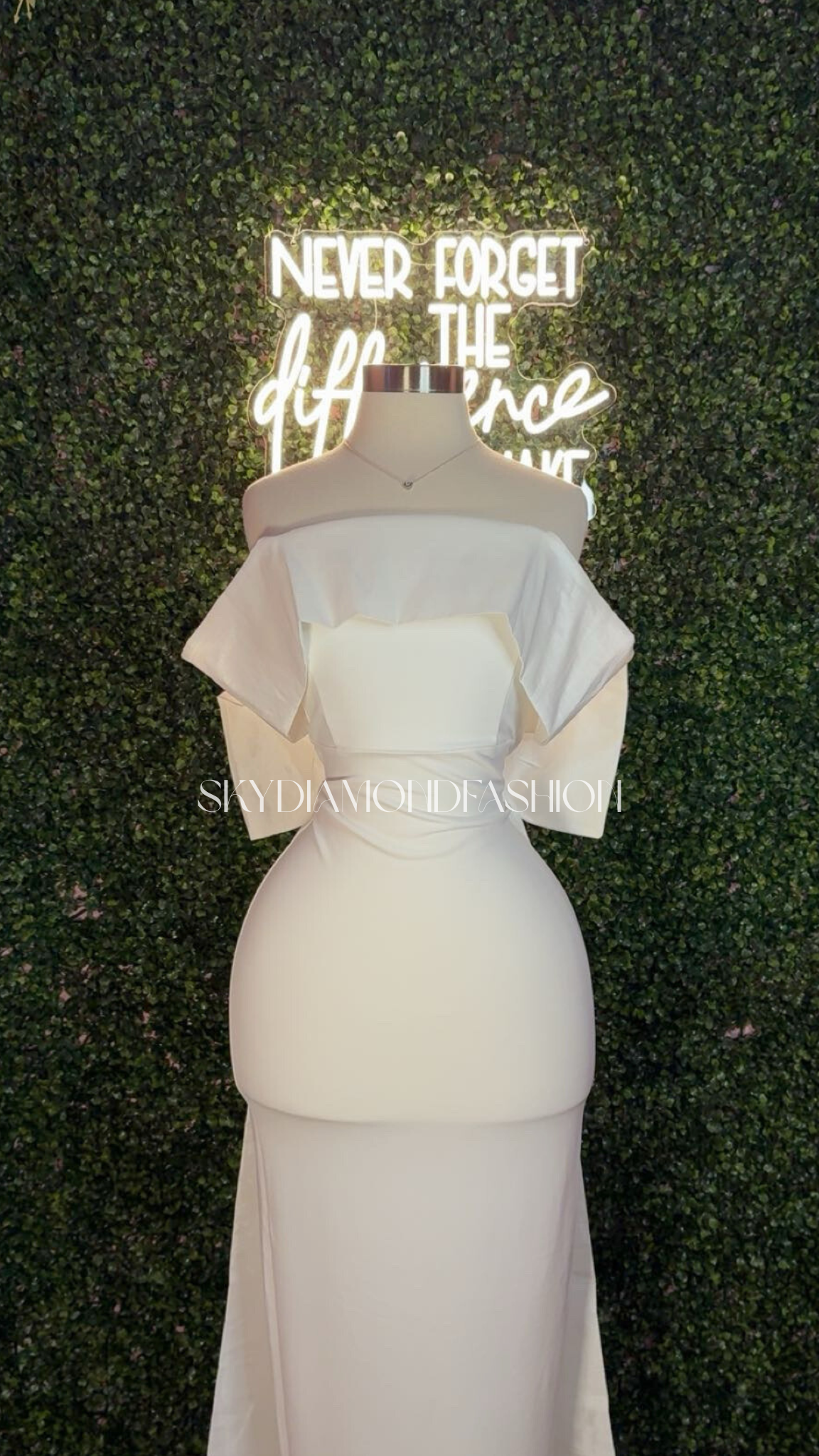 White long linen bow dress