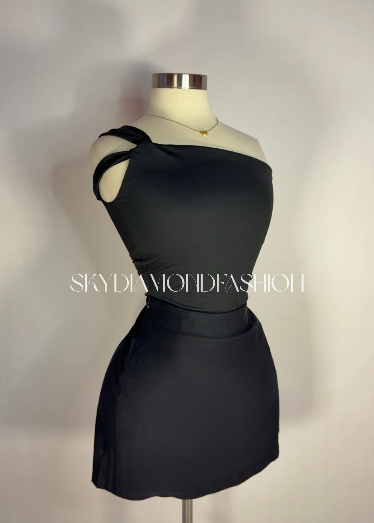 Black side top
